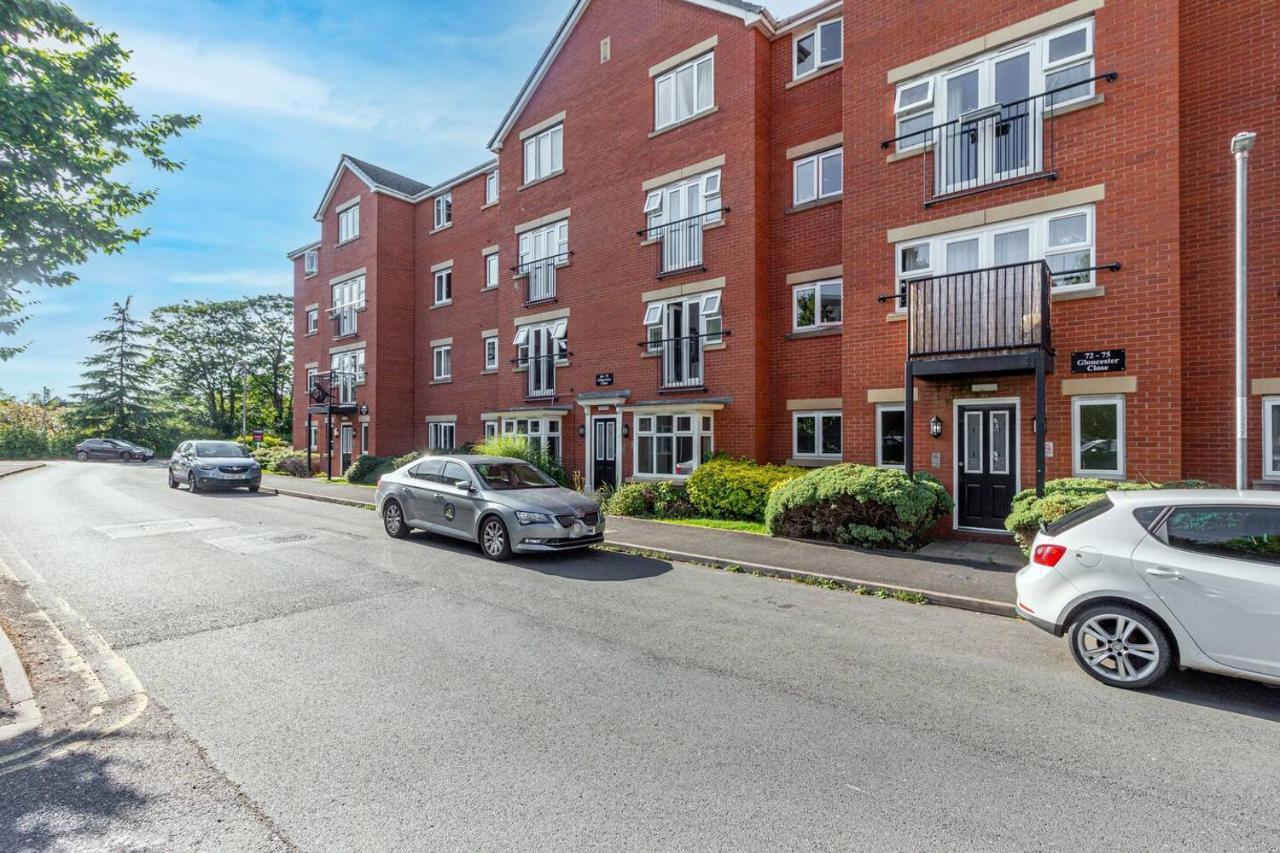 Lovely 2Bed Apt In Redditch, Free Wi-Fi & Parking المظهر الخارجي الصورة